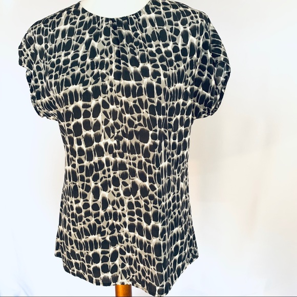 Ann Taylor Silk Blouse Black & Gray Short Sleeve Top Sz 4 - Picture 11 of 11